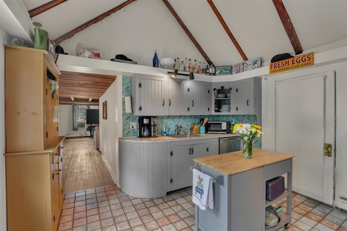 Cathedral ceiling kitchen